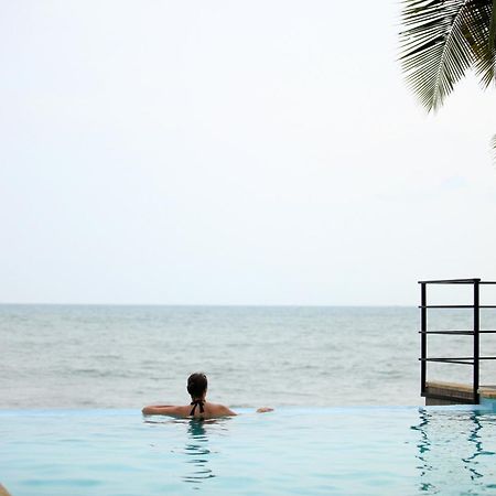 36 Palms Boutique Retreat Hotel Cherai Beach Exterior photo