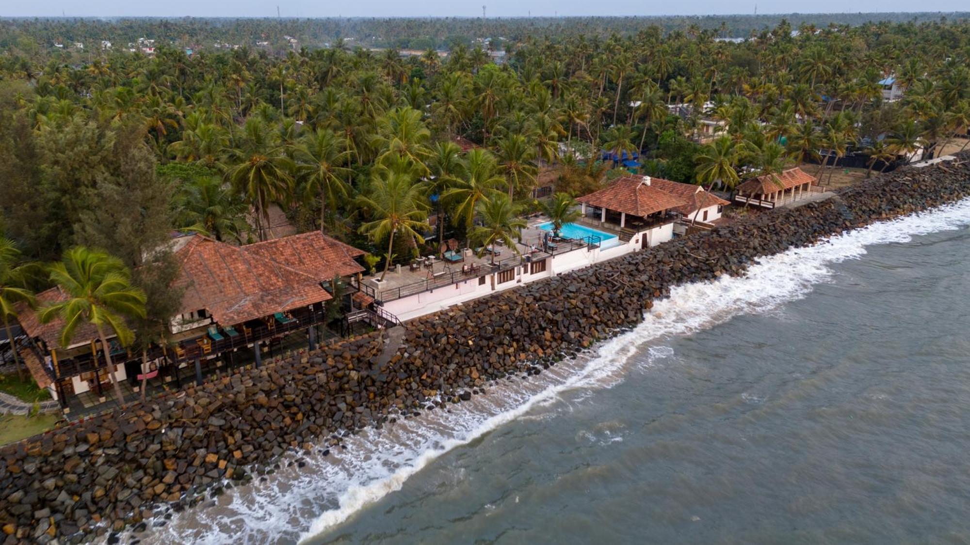 36 Palms Boutique Retreat Hotel Cherai Beach Exterior photo