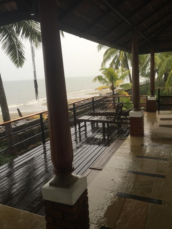 36 Palms Boutique Retreat Hotel Cherai Beach Exterior photo