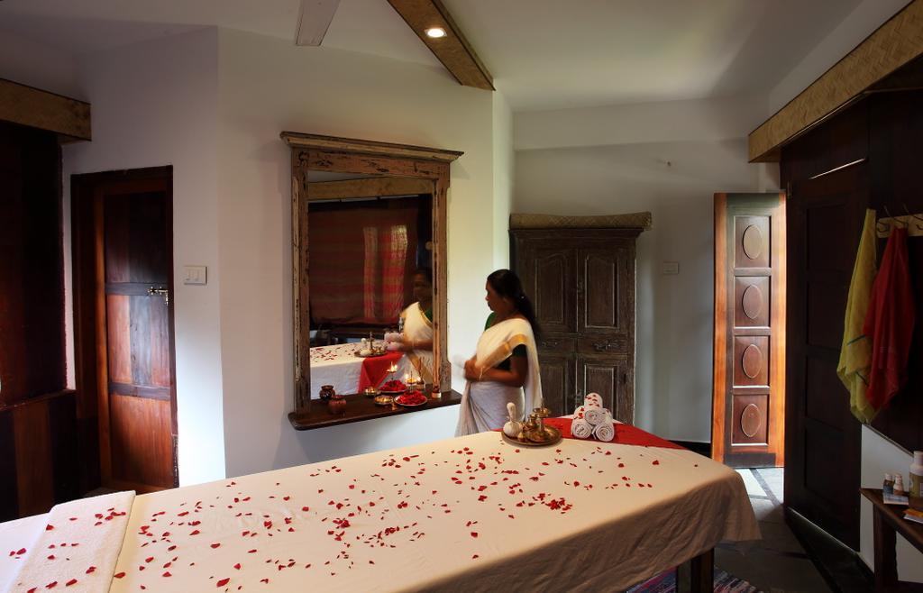 36 Palms Boutique Retreat Hotel Cherai Beach Exterior photo