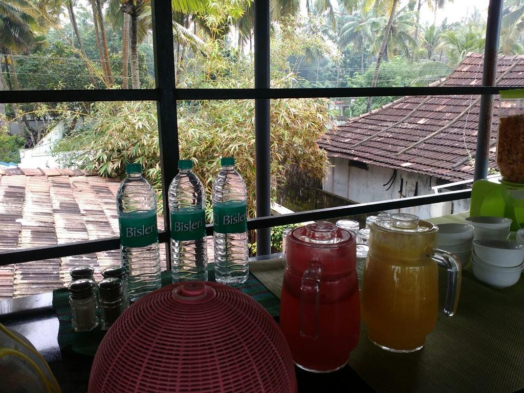 36 Palms Boutique Retreat Hotel Cherai Beach Exterior photo